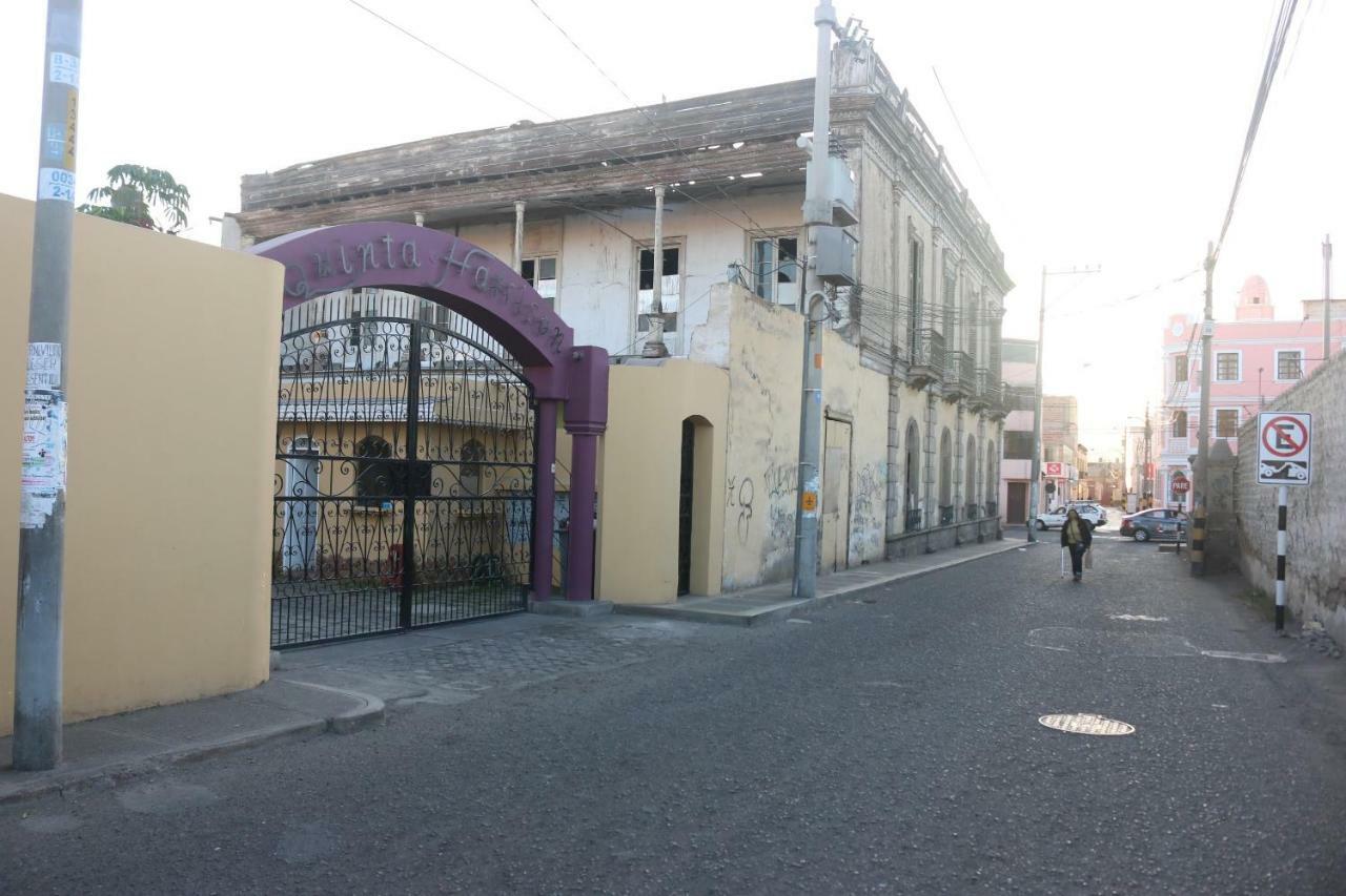Hostal Mochileros Такна Екстер'єр фото