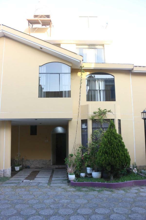 Hostal Mochileros Такна Екстер'єр фото